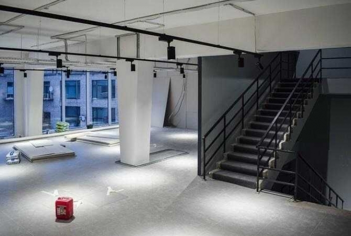 МАЛЯРНі Роботи офісу - дому - Колір вибирає Замовник. (стиль - ЛОФТ)