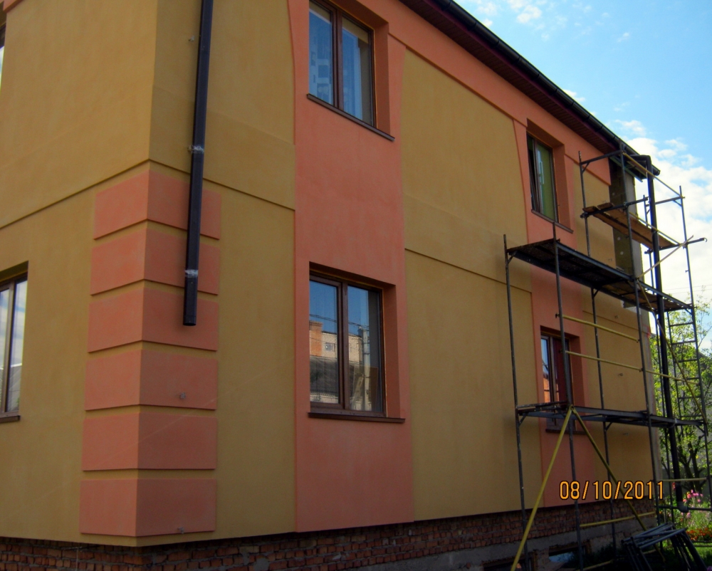  Утепленя фасадів будинків пінопластом,мінватой,баранек-караєд.Покраска.